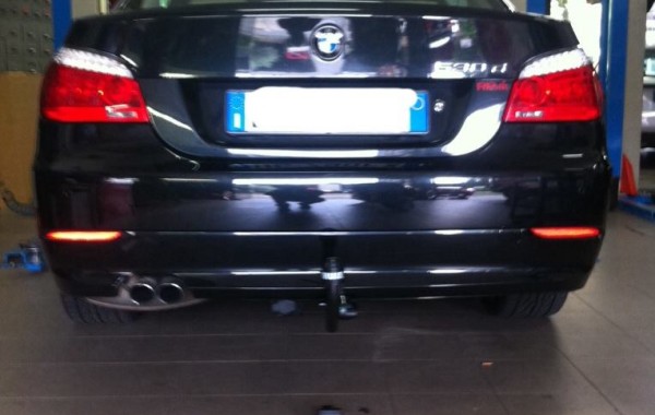 Gancio traino Ellebi estraibile montato su BMW 530