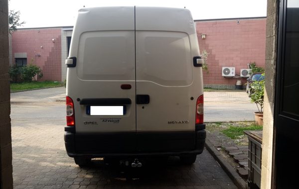 Gancio traino fisso Brink Ellebi montato su Opel Movano