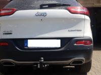Installazione gancio estraibile orizzontale ARAGON su JEEP CHEROKEE