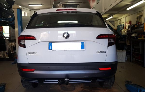 Gancio fisso Aragon installato su Skoda Karoq