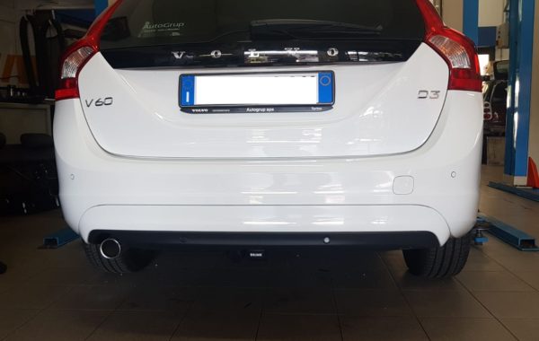 Gancio traino estraibile BMA Brink Ellebi montato su Volvo V60