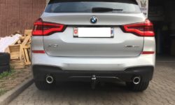 Gancio traino estraibile verticale  Brink Ellebi montato su BMW X3 X DRIVE