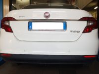 Gancio traino estraibile orizzontale Brink Ellebi montato su Fiat Tipo