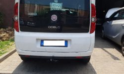 Gancio traino estraibile orizzontale Aragon montato su FIAT DOBLO’