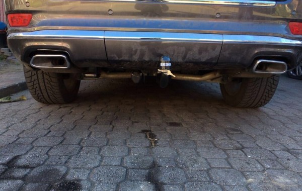 Gancio estraibile Ellebi montato su Jeep Grand Cherokee 13-