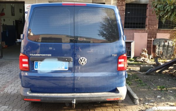 Gancio estraibile BMA Brink Ellebi montato su Volkswagen T6