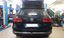 Gancio traino estraibile verticale Westfalia montato su Volkswagen Passat