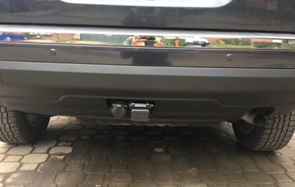 Installazione gancio traino Brink Ellebi estraibile orizzontale  su JEEP COMPASS