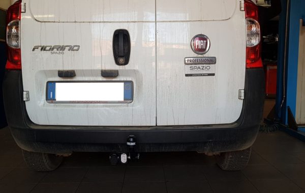 Gancio traino Fisso Brink Ellebi montato su Fiat Fiorino