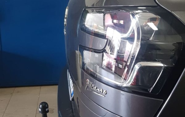 Gancio traino estraibile Brink Ellebi montato su Citroen C4 Gran Picasso