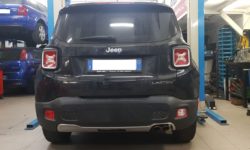 Gancio traino estraibile Umbra montato su SAAB 900 CABRIOLET