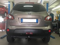 Gancio traino estraibile Ellebi montato su Nissan Qashqai 7 posti