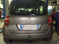 Gancio traino estraibile montato su Renault Modus
