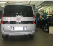 Gancio traino estraibile Brink Ellebi montato su Fiat Qubo
