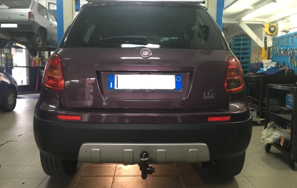 Gancio traino estraibile Brink Ellebi montato su Fiat Sedici