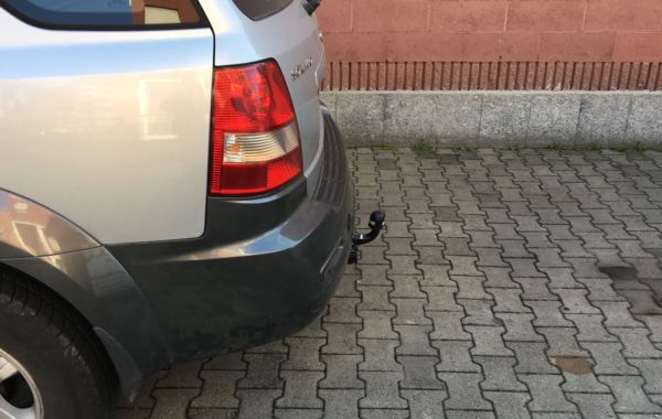 Gancio traino fisso Brink Ellebi montato su Kia Sorrento
