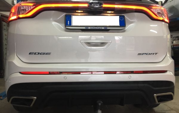 Gancio traino estraibile  montato su Ford Edge 2017