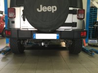 Gancio traino estraibile Ellebi montato su Jeep Wrangler