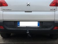 Gancio traino estraibile Brink Ellebi montato su Peugeot 3008