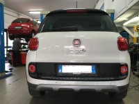 Gancio traino estraibile Ellebi montato su Fiat 500 L Trekking