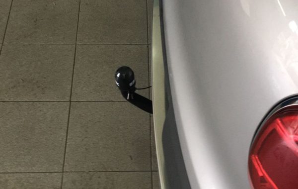 Gancio traino estraibile  Brink Ellebi montato su Fiat 500 Living