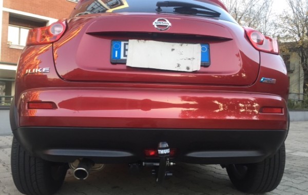 Gancio traino estraibile Ellebi montato su Nissan Juke