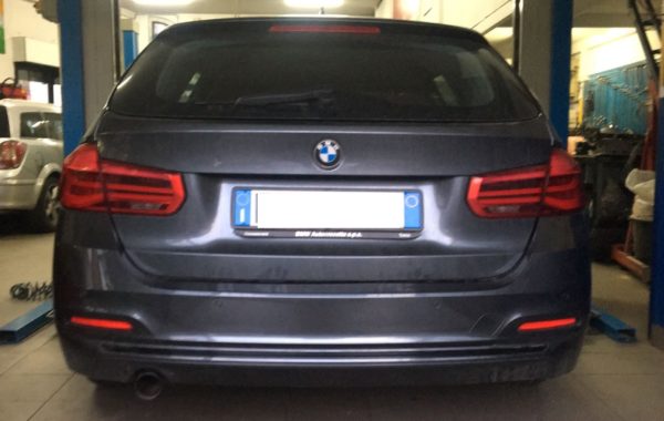 Gancio traino BMU estraibile verticale Brink Ellebi montato su BMW 316 D Touring