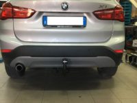 Gancio traino estraibile verticale Brink Ellebi montato su BMW X1 S DRIVE