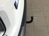 Gancio traino estraibile  Brink Ellebi montato su Jeep Renegade