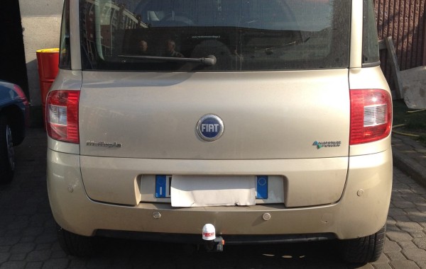 Gancio traino  estraibile Ellebi montato su Fiat Multipla